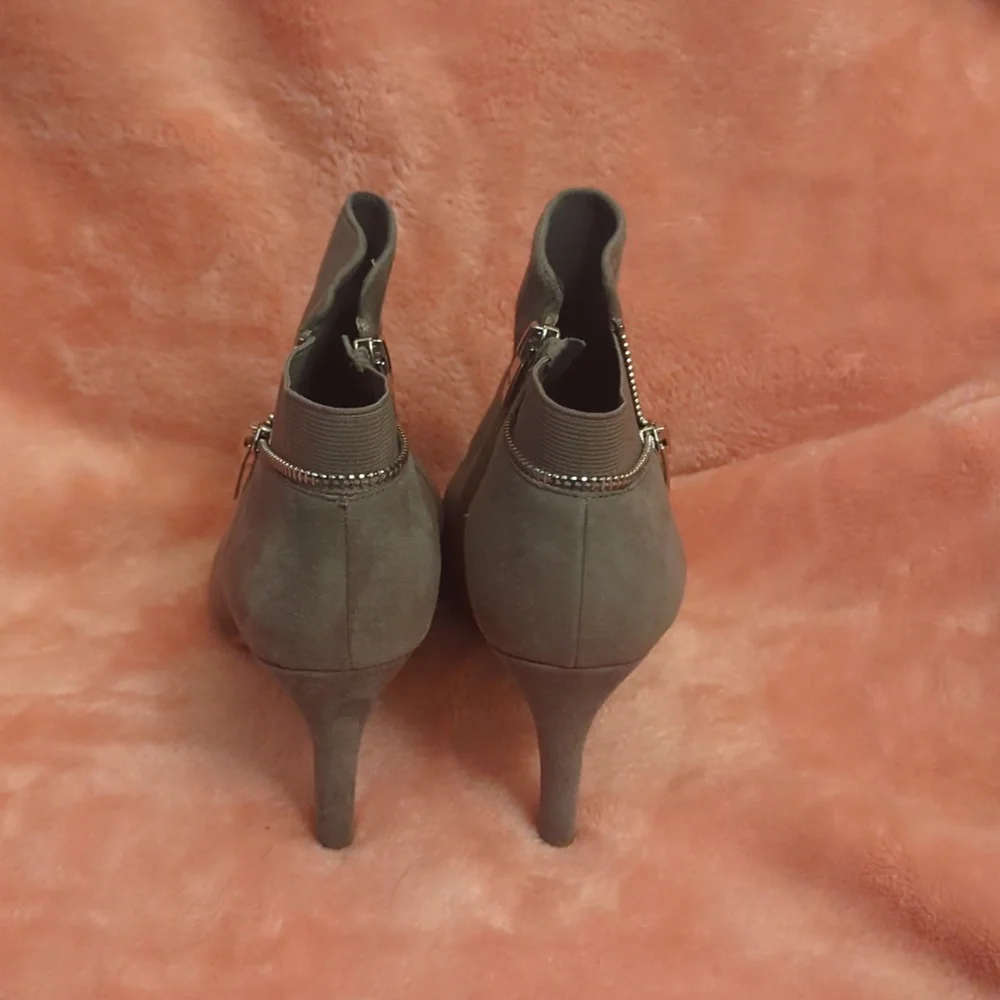 Marc Fisher Grey Swade Peep Toe Stiletto Heels - Picture 5 of 8